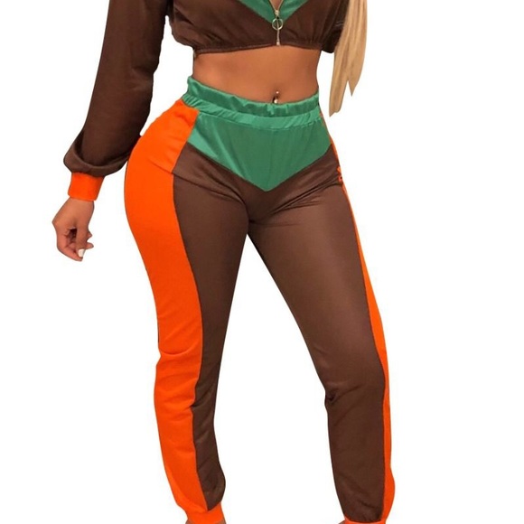 2 Piece Casual Sweatsuit - Picture 5 of 5